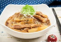 和风萝卜烧松阪肉的做法教