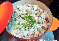 墨西哥风味的芫茜鸡粒饭