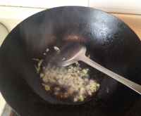 螺旋藻黄瓜疙瘩汤的做法