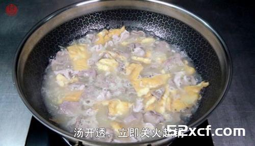 猪肝鸭蛋汤的做法