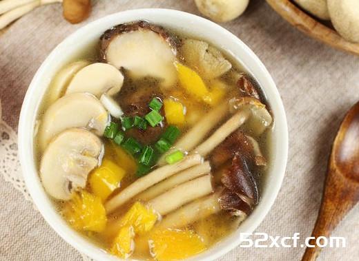 南瓜杂菌汤的做法