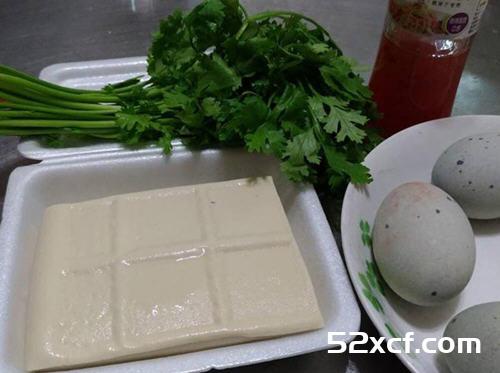 泰式皮蛋豆腐的做法