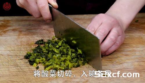 牛肉酸菜小笋的做法