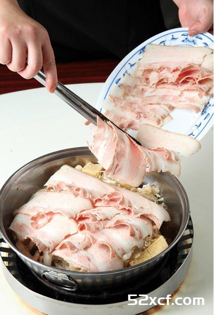台北酸菜白肉锅的做法