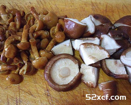 小白菜烩蘑菇的做法