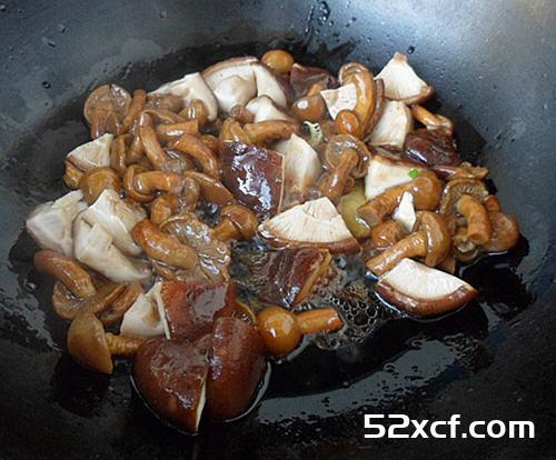 小白菜烩蘑菇的做法
