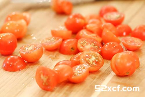 十秒快速切多颗小番茄的神技