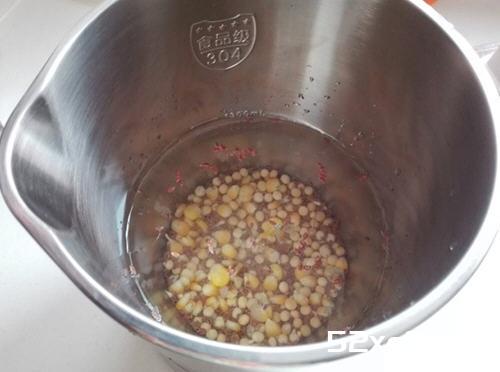 玉米亚麻籽豆浆的做法