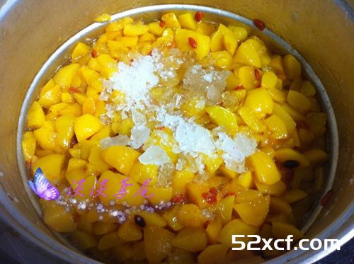 黄桃枸杞小甜品的做法