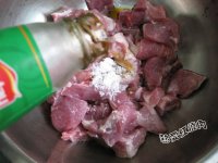 烤猪肉串的腌制方法