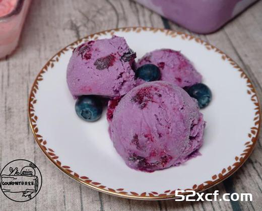 不用冰淇淋机做蓝莓冰淇淋