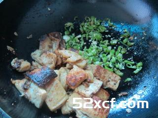 锅贴豆腐的做法