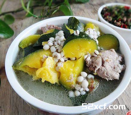 南瓜薏米骨头汤的做法
