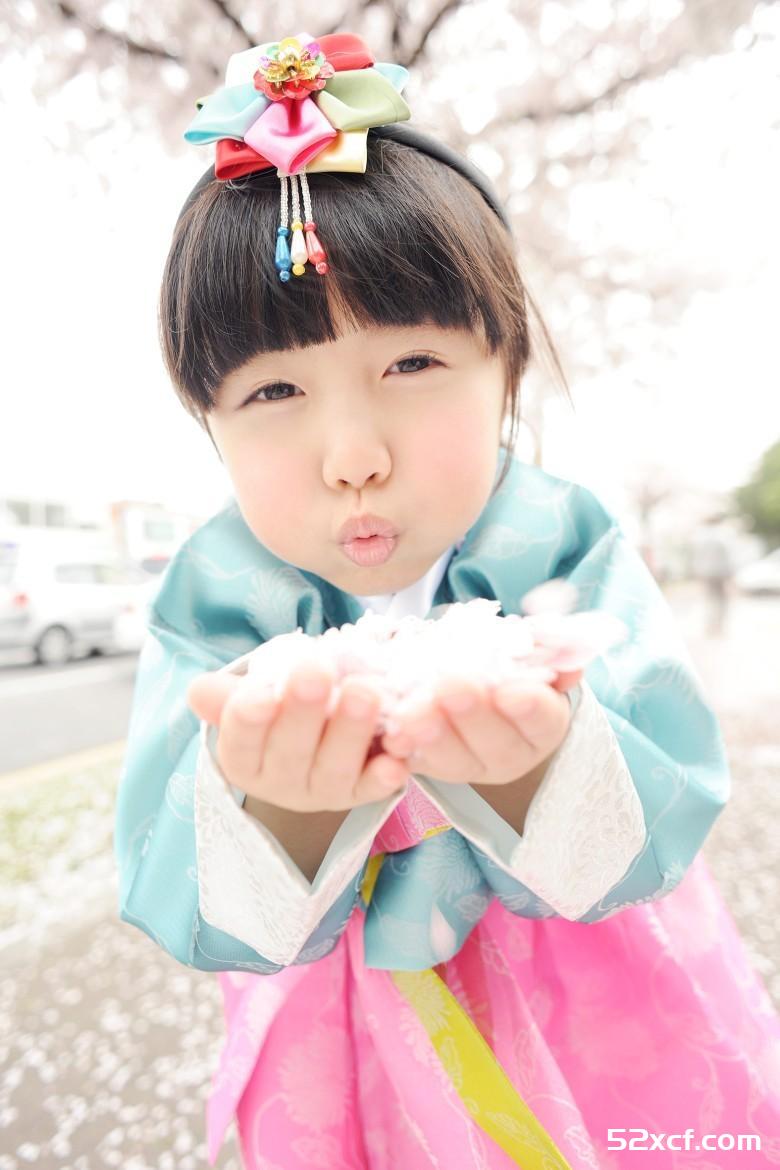香港6岁女童杨铠凝出写真集,妈妈爆料生活饮食习惯