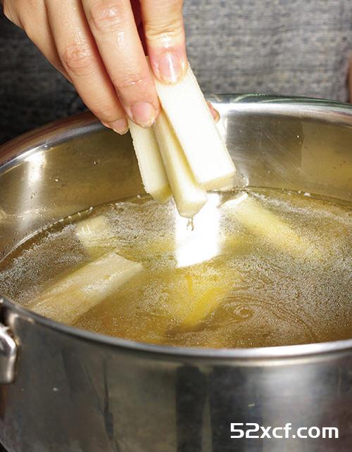 甘蔗火锅汤头的熬制方法