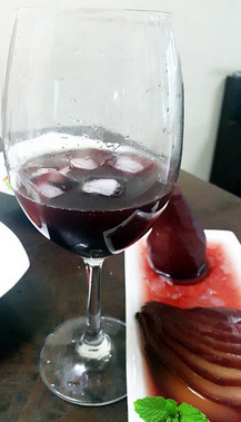 冰山红酒烩啤梨的做法