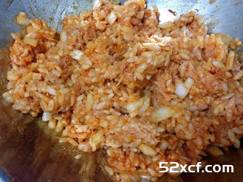 韩国辣酱鲔鱼拳头饭的做法
