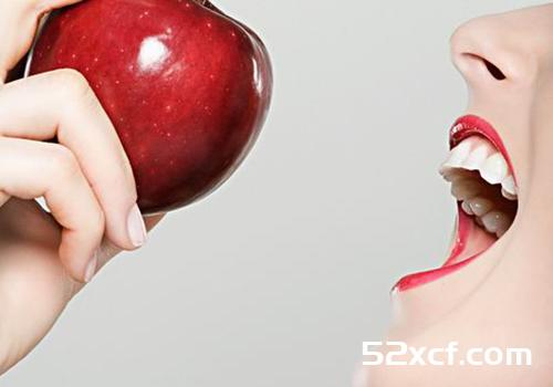 吃苹果什么时候吃最好