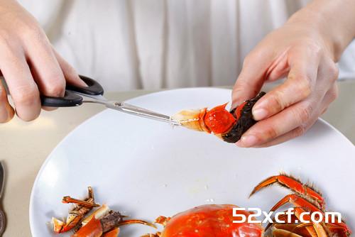 大闸蟹吃法图文教程