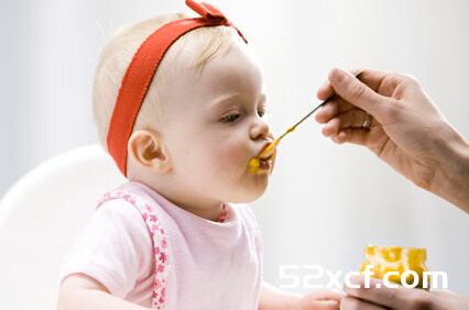 小孩吃花生过敏解决秘方：1岁前接触花生即可
