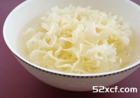 核桃枸杞银耳甜汤的做法
