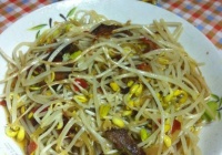 黄豆芽炒腊肉的做法