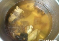 苦瓜香菇鸡汤电锅版做法