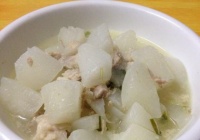 猪肉清炖萝卜的做法