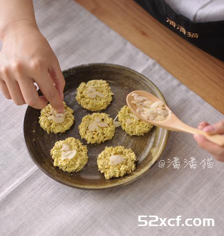 如何用方便面做杏仁饼干