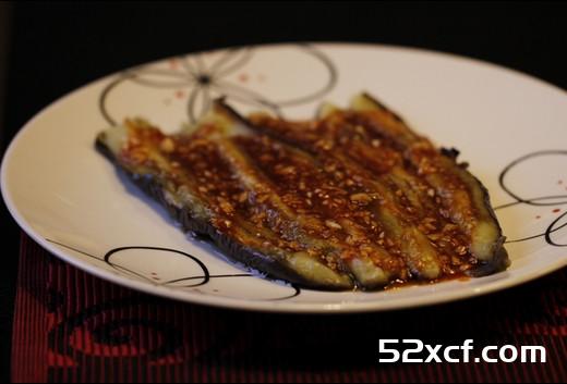 减肥无油版蒜泥茄子的做法